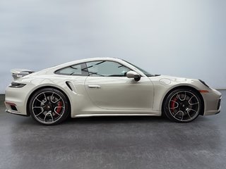 Porsche 911 Turbo Coupe 2024 à Laval, Québec - 5 - w320h240px