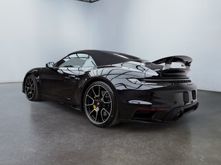 2024 Porsche 911 in Laval, Quebec - 6 - w320h240px