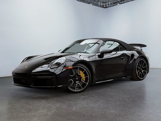 2024 Porsche 911 in Laval, Quebec - 4 - w320h240px