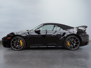 2024 Porsche 911 in Laval, Quebec - 5 - w320h240px