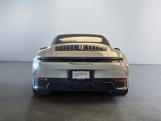 Porsche 911 Carrera 4 GTS Cabriolet 2025 à Laval, Québec - 4 - w320h240px