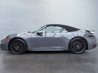 Porsche 911 Carrera 4 GTS Cabriolet 2025 à Laval, Québec - 5 - w320h240px