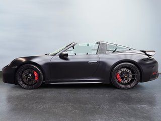 Porsche 911 Targa 4 GTS 2025 à Laval, Québec - 2 - w320h240px