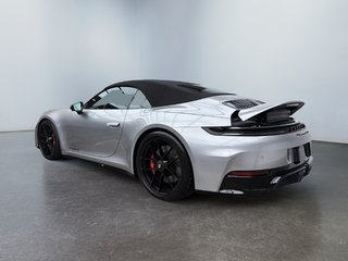 Porsche 911 Carrera 4 GTS Cabriolet Premium Package 2025 à Laval, Québec - 6 - w320h240px