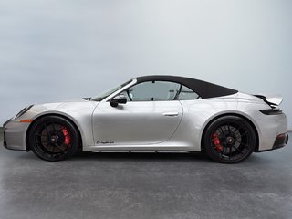 Porsche 911 Carrera 4 GTS Cabriolet Premium Package 2025 à Laval, Québec - 5 - w320h240px