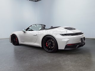 Porsche 911 Carrera 4 GTS Cabriolet 2025 à Laval, Québec - 3 - w320h240px
