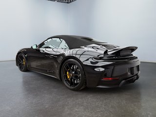 2025 Porsche 911 Carrera 4 GTS Cabriolet Ceramic Composite Brakes in Laval, Quebec - 6 - w320h240px