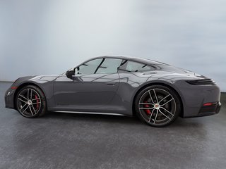 2025 Porsche 911 in Laval, Quebec - 2 - w320h240px