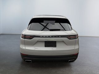 2021  Cayenne E-Hybrid  Premium Package in Laval, Quebec - 6 - w320h240px