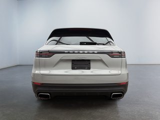2022 Porsche Cayenne in Laval, Quebec - 4 - w320h240px