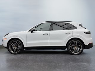 Cayenne Platinum Edition AWD 2023 à Laval, Québec - 2 - w320h240px