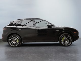 Porsche Cayenne E-Hybrid  Premium Package 2023 à Laval, Québec - 6 - w320h240px