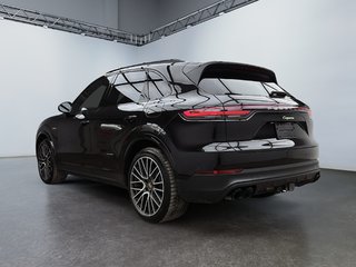 Porsche Cayenne E-Hybrid  Premium Package 2023 à Laval, Québec - 3 - w320h240px