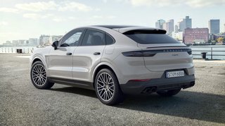 Porsche Cayenne Platinum Edition E-Hybrid Coupe AWD 2023 à Laval, Québec - 3 - w320h240px
