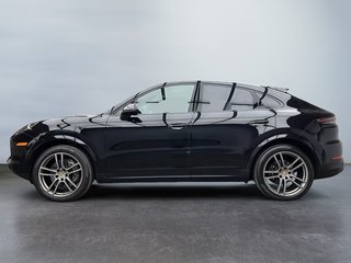 Porsche Cayenne  2023 à Laval, Québec - 2 - w320h240px