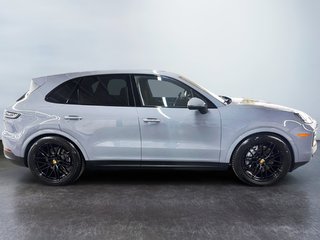 Porsche Cayenne Premium Package Plus 2024 à Laval, Québec - 6 - w320h240px
