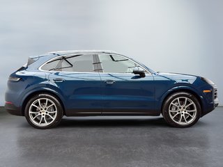 2024 Porsche Cayenne Premium Package Plus in Laval, Quebec - 5 - w320h240px