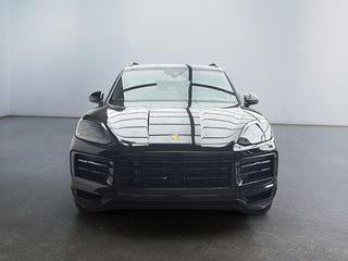 2024 Porsche Cayenne AWD in Laval, Quebec - 6 - w320h240px