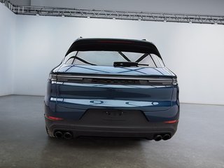 Porsche Cayenne AWD 2024 à Laval, Québec - 4 - w320h240px