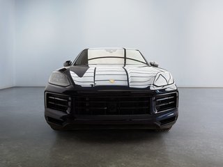 2024 Porsche Cayenne in Laval, Quebec - 5 - w320h240px