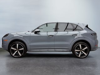 Porsche Cayenne  2024 à Laval, Québec - 2 - w320h240px