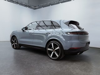 Porsche Cayenne  2024 à Laval, Québec - 3 - w320h240px