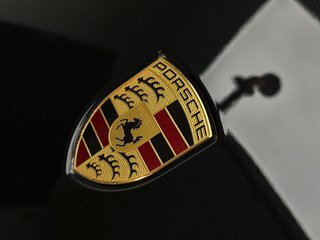 Porsche Cayenne E-Hybrid 2024 à Laval, Québec - 6 - w320h240px