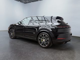 Porsche Cayenne E-Hybrid 2024 à Laval, Québec - 3 - w320h240px