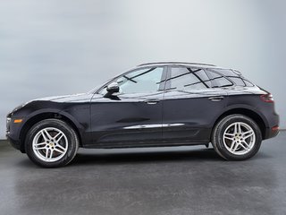 2018 Porsche Macan Premium Package Plus in Laval, Quebec - 2 - w320h240px