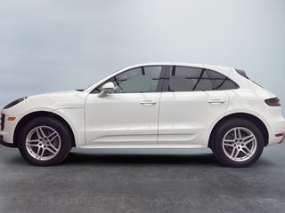 2021 Porsche Macan S V6 Premium Plus Package in Laval, Quebec - 2 - w320h240px