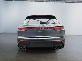 2023  Macan Premium Package Plus in Laval, Quebec - 4 - w320h240px