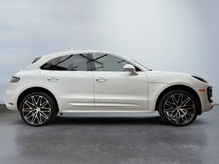 Porsche Macan Premium Package Plus 2023 à Laval, Québec - 5 - w320h240px