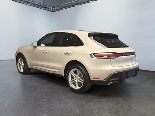 2023 Porsche Macan Premium Package Plus in Laval, Quebec - 3 - w320h240px