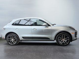 Porsche Macan Premium Package Plus 2024 à Laval, Québec - 5 - w320h240px