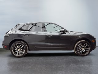 2024 Porsche Macan Premium Package Plus in Laval, Quebec - 5 - w320h240px