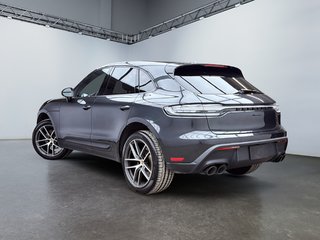 2024 Porsche Macan Premium Package Plus in Laval, Quebec - 3 - w320h240px