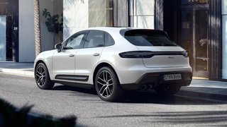 Porsche Macan Premium Package Plus 2024 à Laval, Québec - 3 - w320h240px