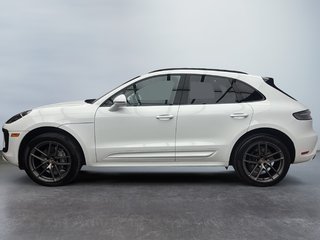 2024 Porsche Macan Premium Package Plus in Laval, Quebec - 2 - w320h240px