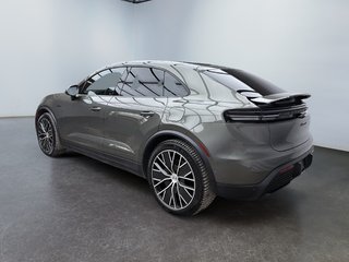 Porsche Macan Electric 4 Premium Package 2024 à Laval, Québec - 3 - w320h240px