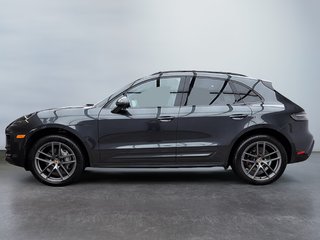 2024 Porsche Macan Premium Package Plus in Laval, Quebec - 2 - w320h240px