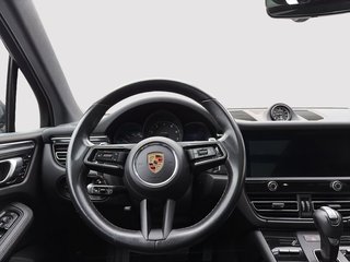 Porsche Macan  2024 à Laval, Québec - 4 - w320h240px