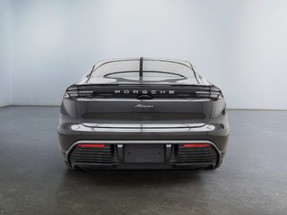 2025 Porsche Macan Electric Premium Package in Laval, Quebec - 4 - w320h240px