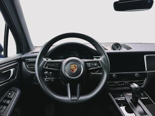 Porsche Macan  2025 à Laval, Québec - 4 - w320h240px