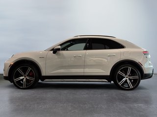 Porsche Macan Electric Turbo 2025 à Laval, Québec - 2 - w320h240px