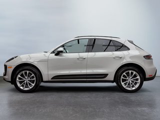 Porsche Macan  2025 à Laval, Québec - 2 - w320h240px