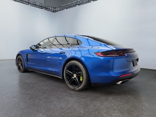 2018 Porsche Panamera 4 in Laval, Quebec - 3 - w320h240px