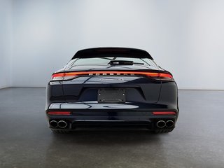 2022  Panamera 4S Sport Turismo AWD in Laval, Quebec - 4 - w320h240px