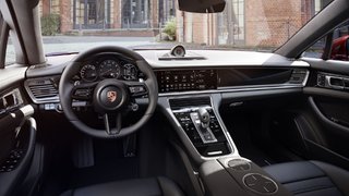 Porsche Panamera GTS AWD 2023 à Laval, Québec - 4 - w320h240px