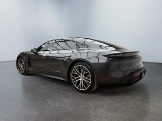 Porsche Taycan 4S Sedan 2020 à Laval, Québec - 3 - w320h240px