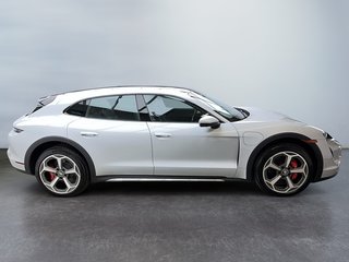 Porsche Taycan 4S Cross Turismo Pemium, Sport Chrono Package 2022 à Laval, Québec - 5 - w320h240px